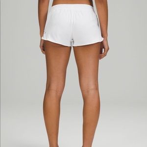 Lululemon Hotty Hot Low Rise Shorts 2.5”